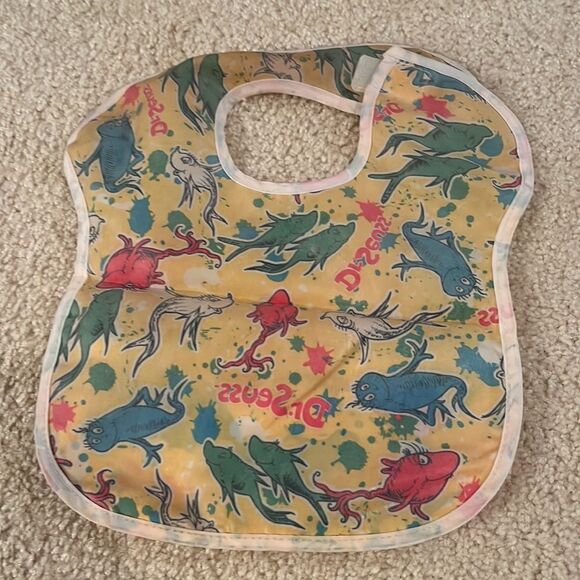 DR. SEUSS BABY BIB - Picture 6 of 6